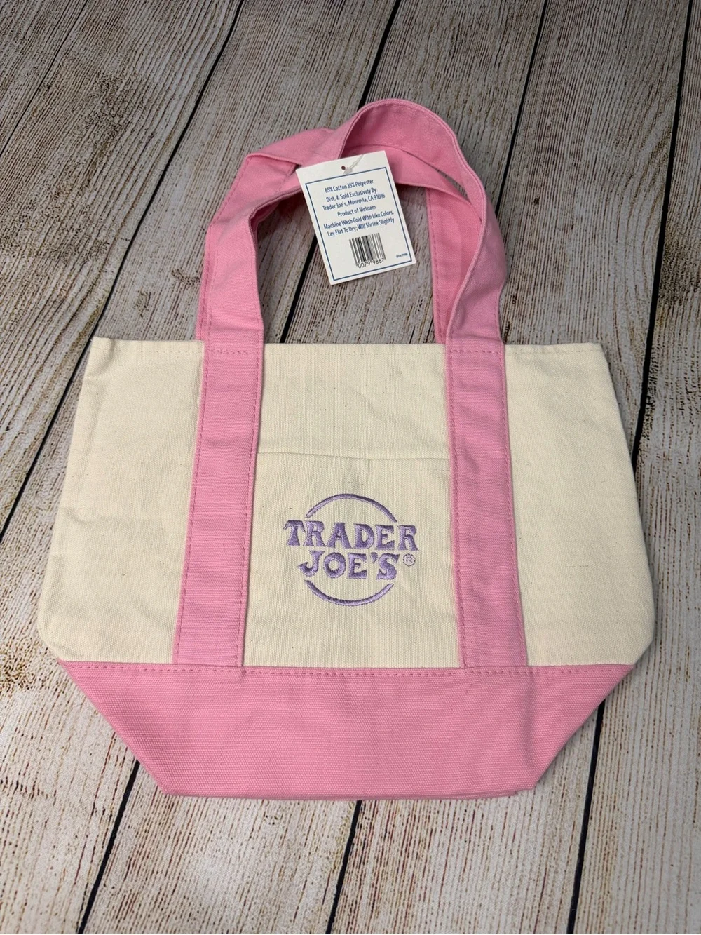 Trader JoeS ships from